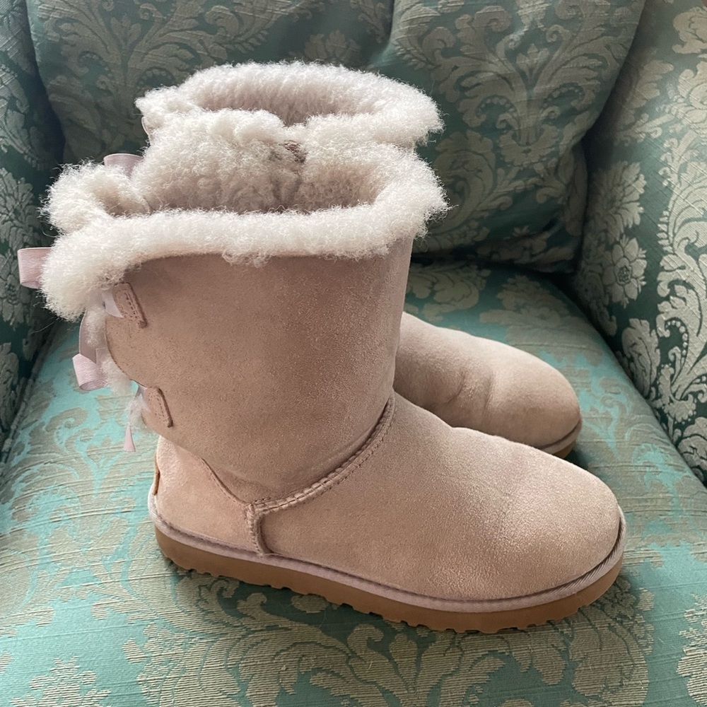 Ugg Bailey Bow II
